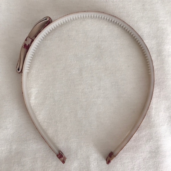 Anthropologie Accessories - Anthropologie headband in ivory, fall leaf motif